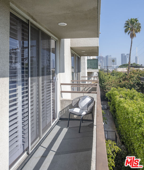 10640 Wilkins Ave Unit: 204, Westwood
