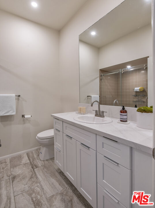 10640 Wilkins Ave Unit: 204, Westwood