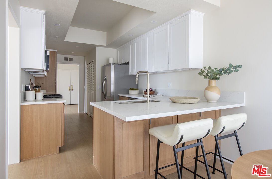 10640 Wilkins Ave Unit: 204, Westwood