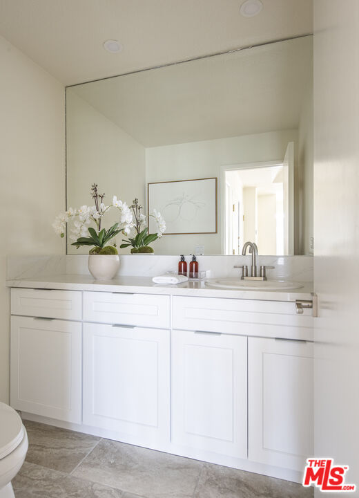 10640 Wilkins Ave Unit: 204, Westwood