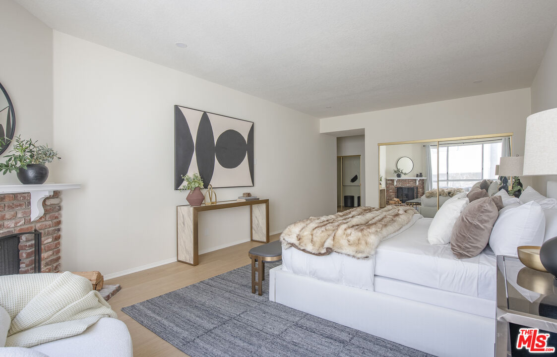 10640 Wilkins Ave Unit: 204, Westwood