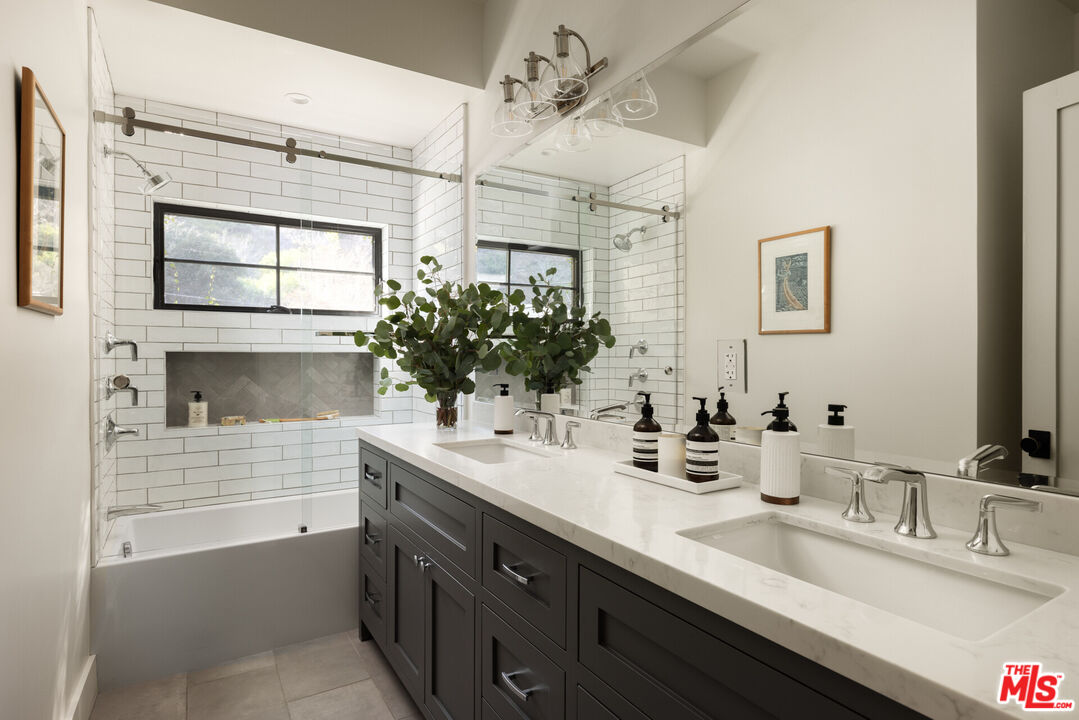 3336 Longridge Ave, Sherman Oaks