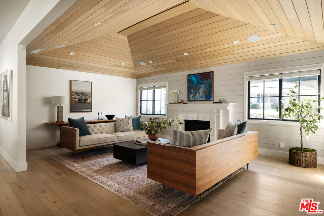 3336 Longridge Ave, Sherman Oaks
