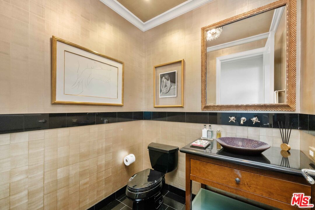 10727 Wilshire Blvd Unit: 2104