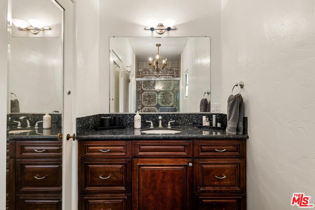 1512 Sunset Plaza Dr, Sunset Strip