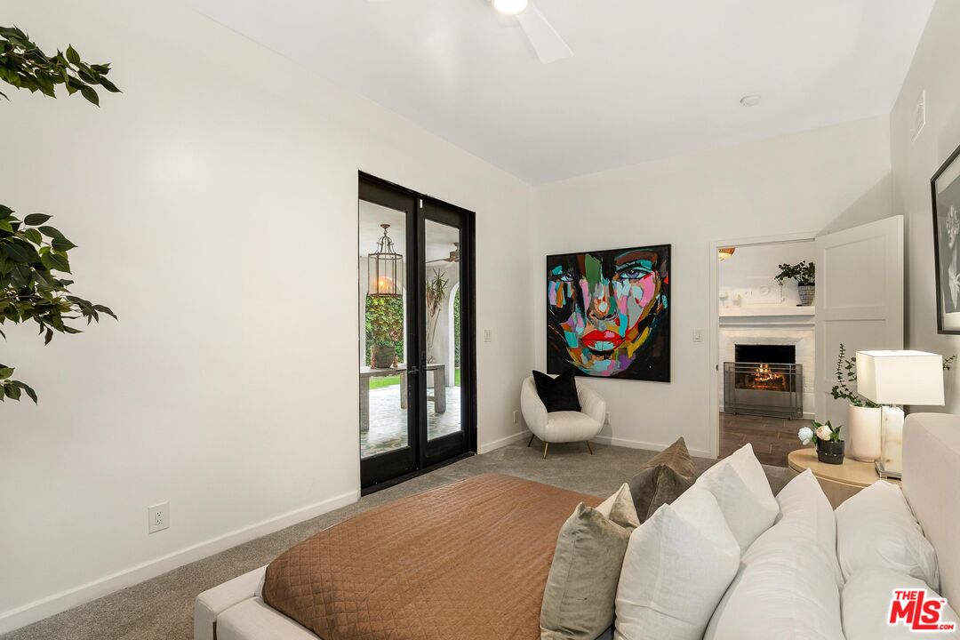 1512 Sunset Plaza Dr, Sunset Strip