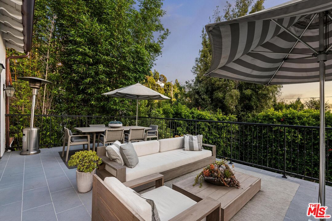 1512 Sunset Plaza Dr, Sunset Strip