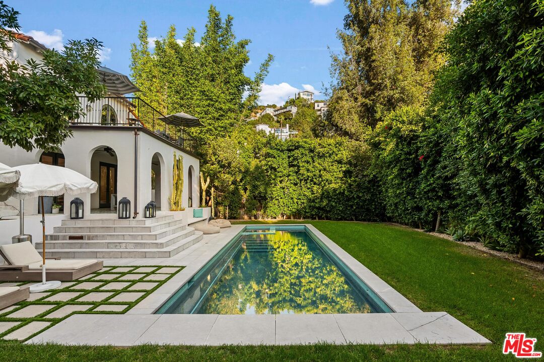 1512 Sunset Plaza Dr, Sunset Strip