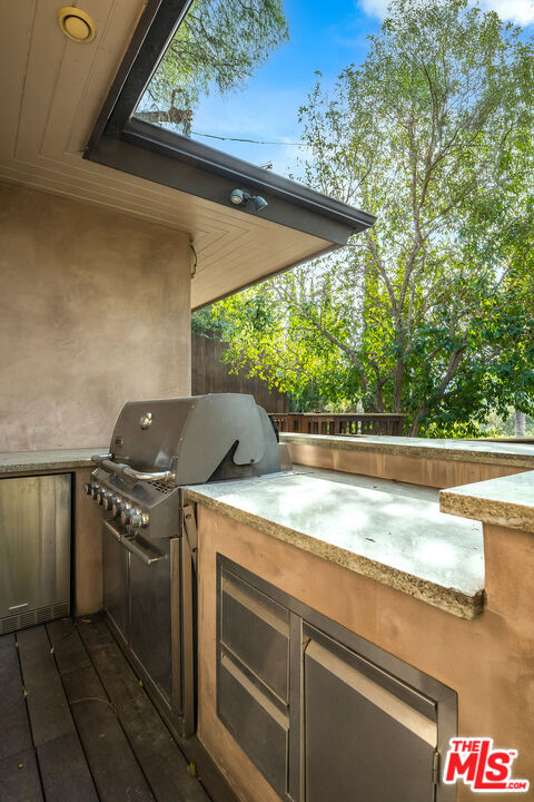 3861 Avenida Del Sol, Studio City
