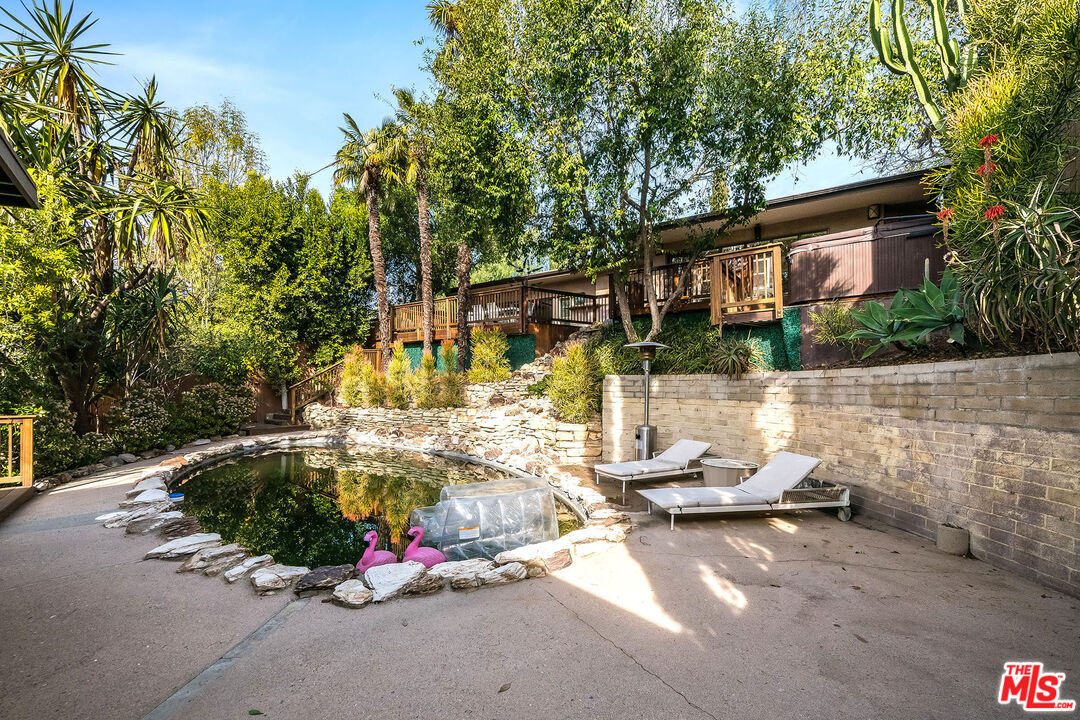 3861 Avenida Del Sol, Studio City