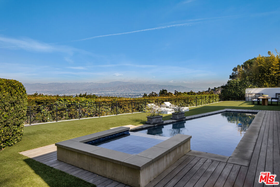 14380 Mulholland Dr, Bel Air