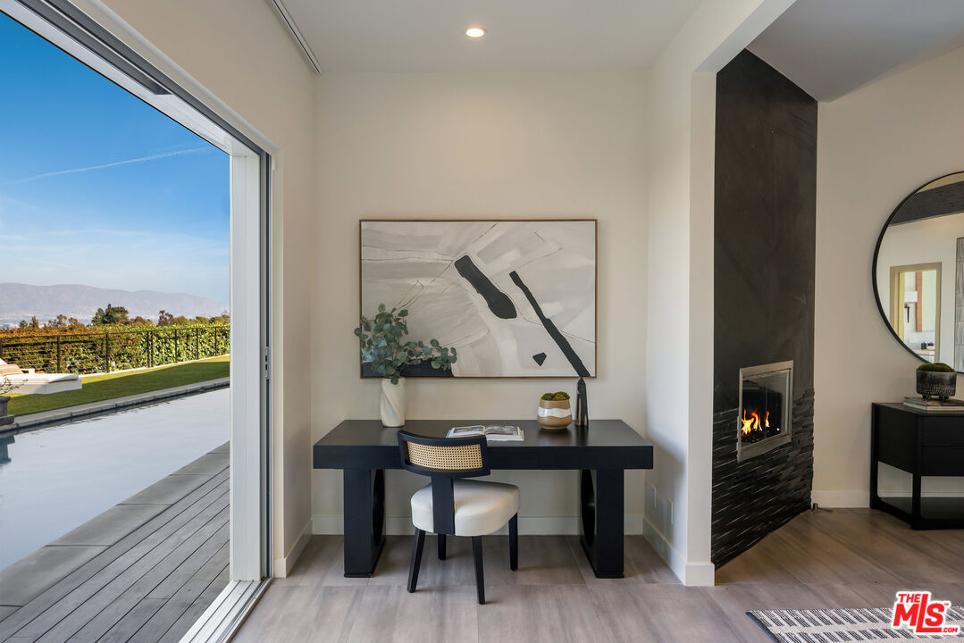 14380 Mulholland Dr, Bel Air