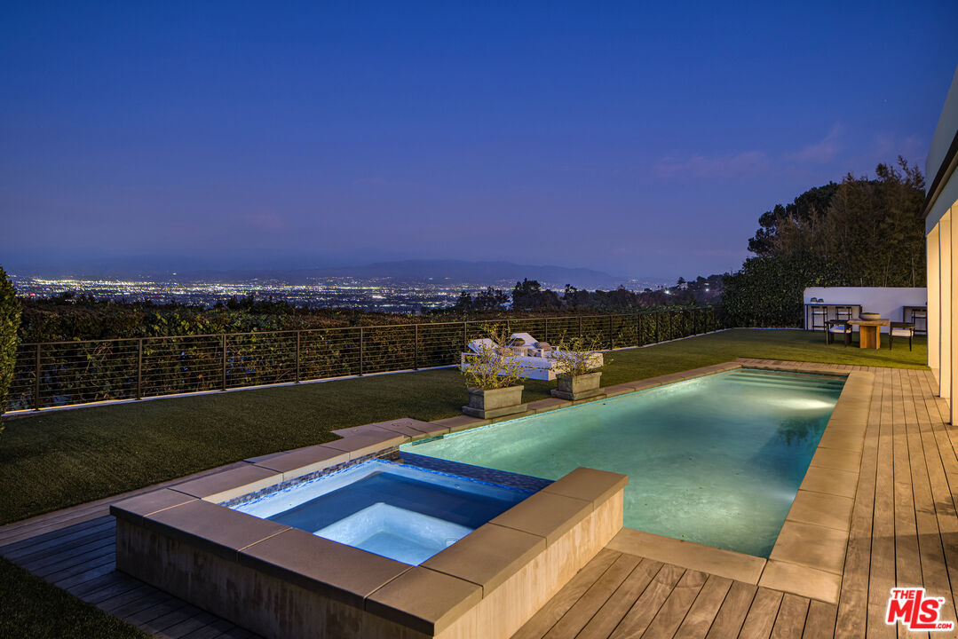 14380 Mulholland Dr, Bel Air