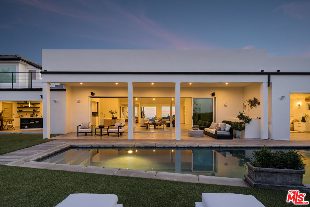14380 Mulholland Dr, Bel Air