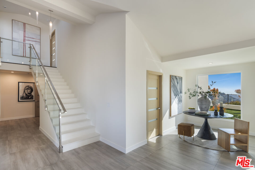 14380 Mulholland Dr, Bel Air