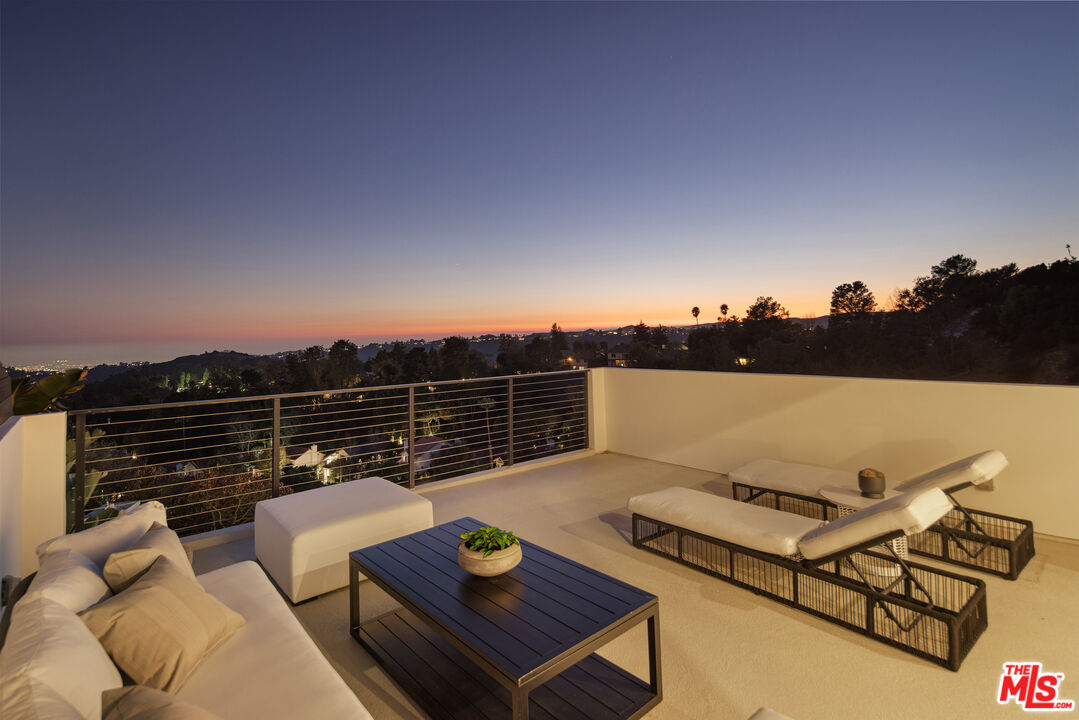 14380 Mulholland Dr, Bel Air