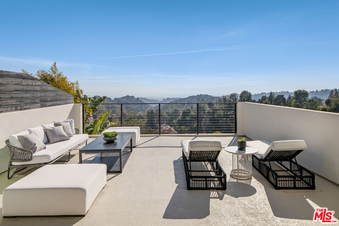 14380 Mulholland Dr, Bel Air