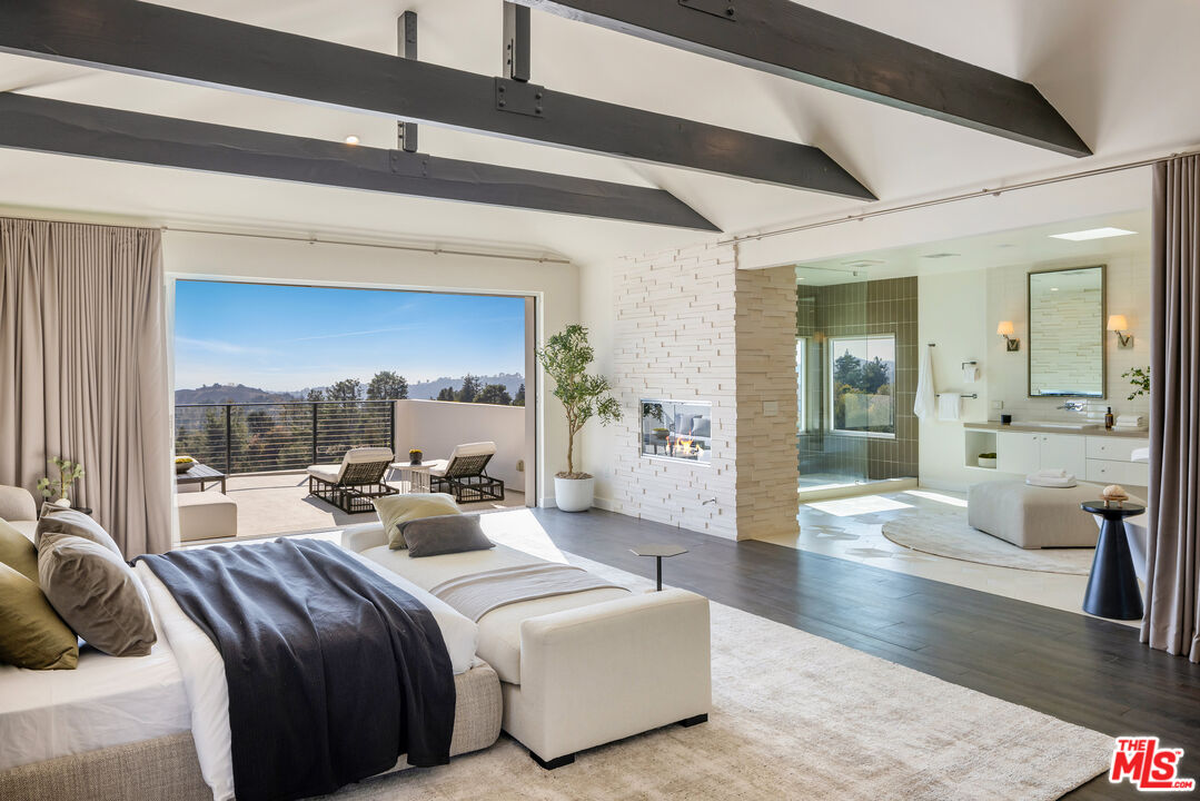 14380 Mulholland Dr, Bel Air