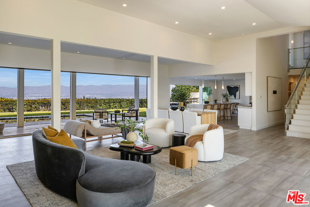 14380 Mulholland Dr, Bel Air