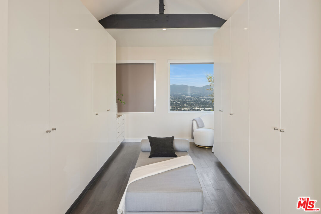 14380 Mulholland Dr, Bel Air