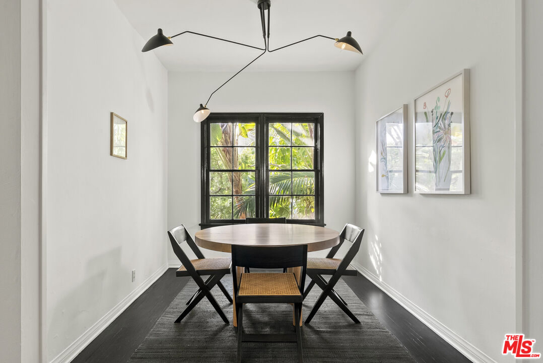 8724 Shoreham Dr Unit: C, West Hollywood