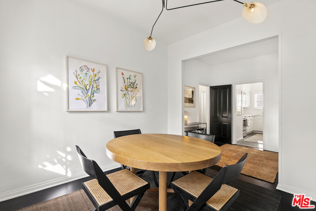 8724 Shoreham Dr Unit: C, West Hollywood