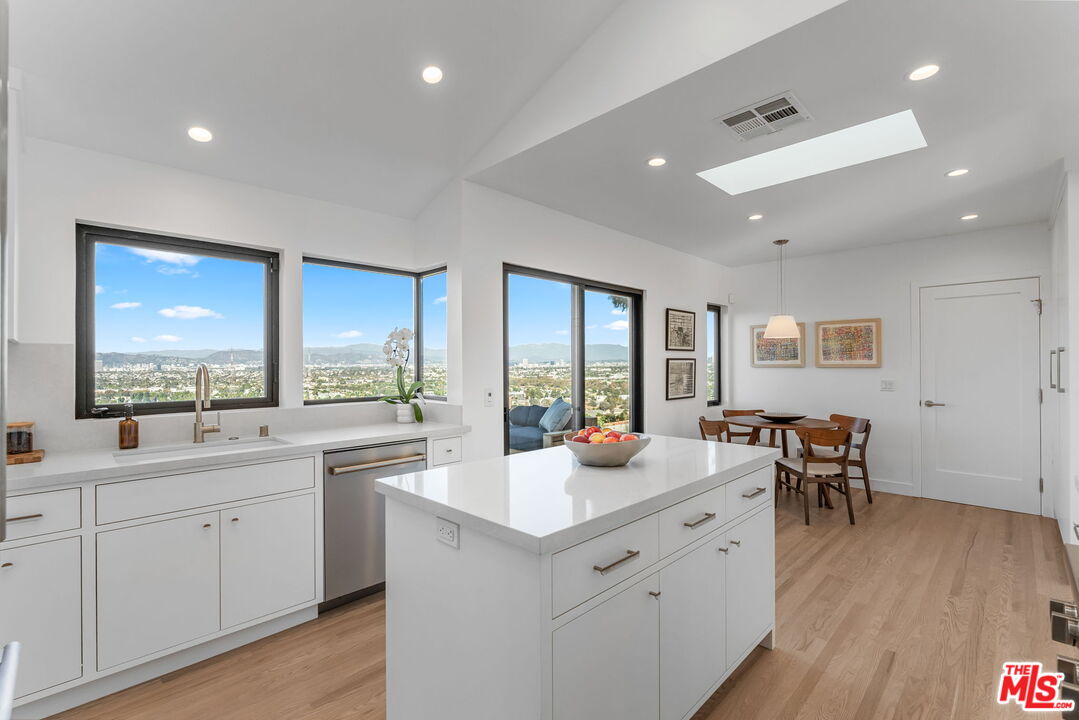 4301 Don Arellanes Dr, Los Angeles