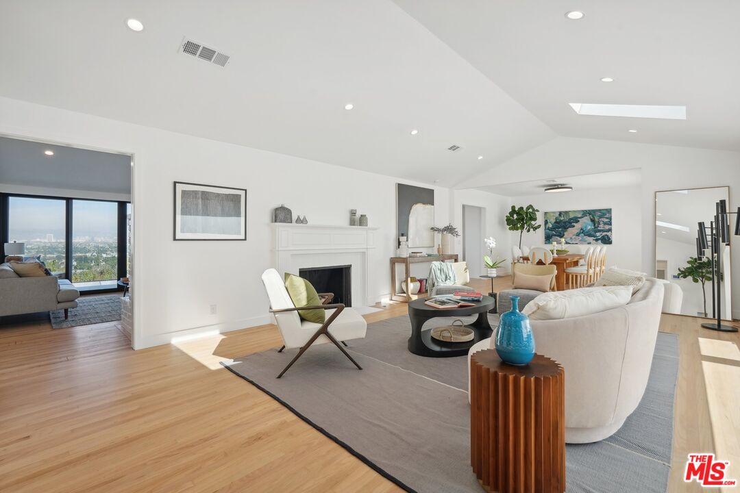 4301 Don Arellanes Dr, Los Angeles