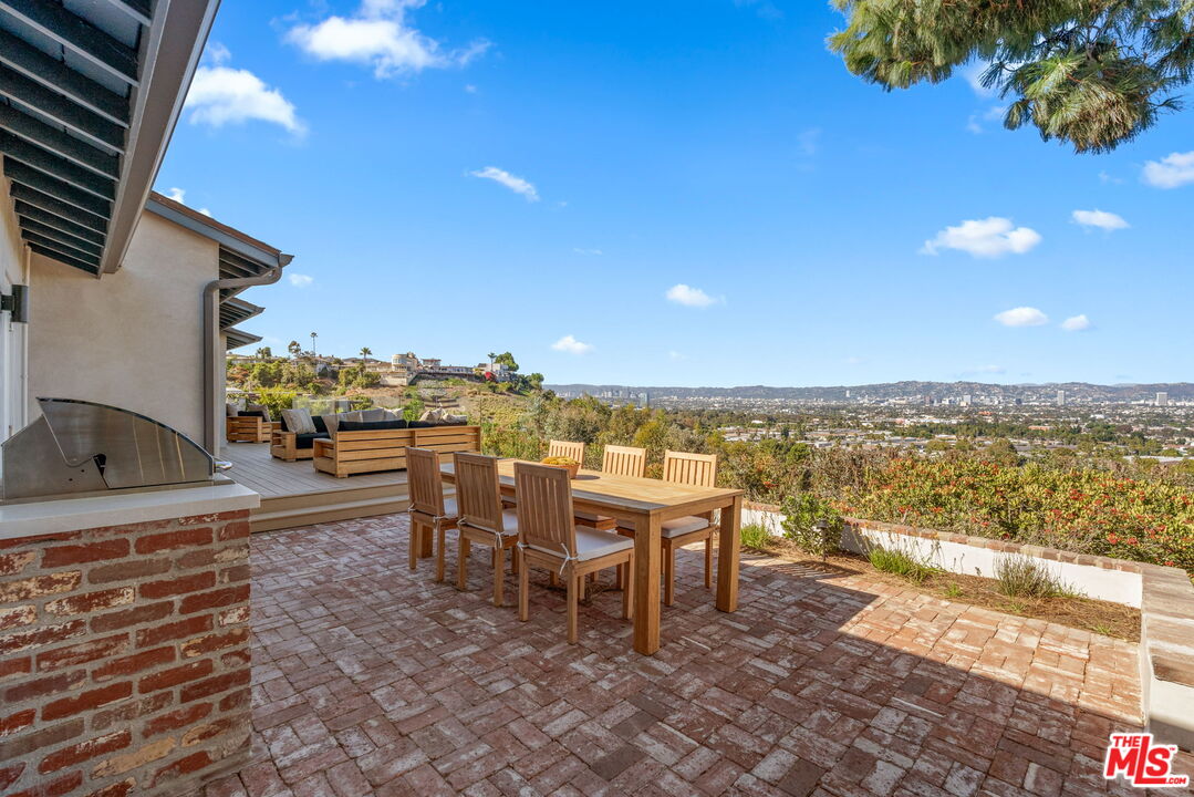 4301 Don Arellanes Dr, Los Angeles