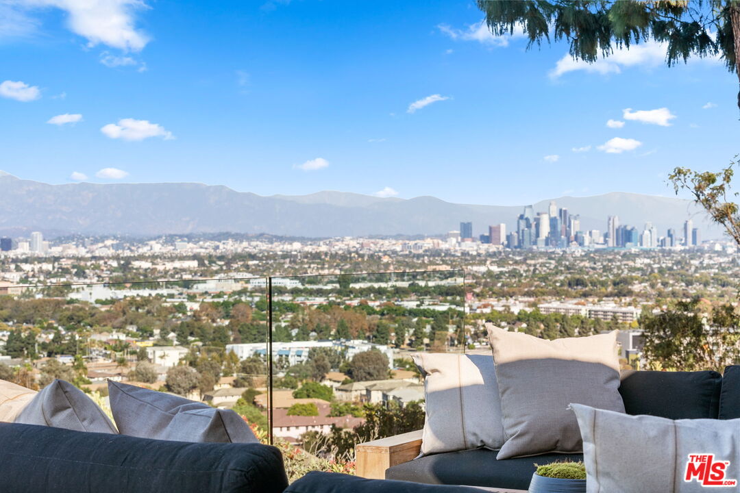4301 Don Arellanes Dr, Los Angeles