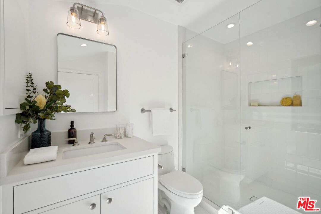 4301 Don Arellanes Dr, Los Angeles