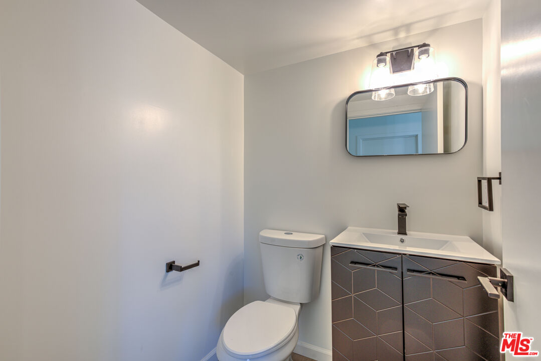 1855 Euclid St Unit: A, Santa Monica