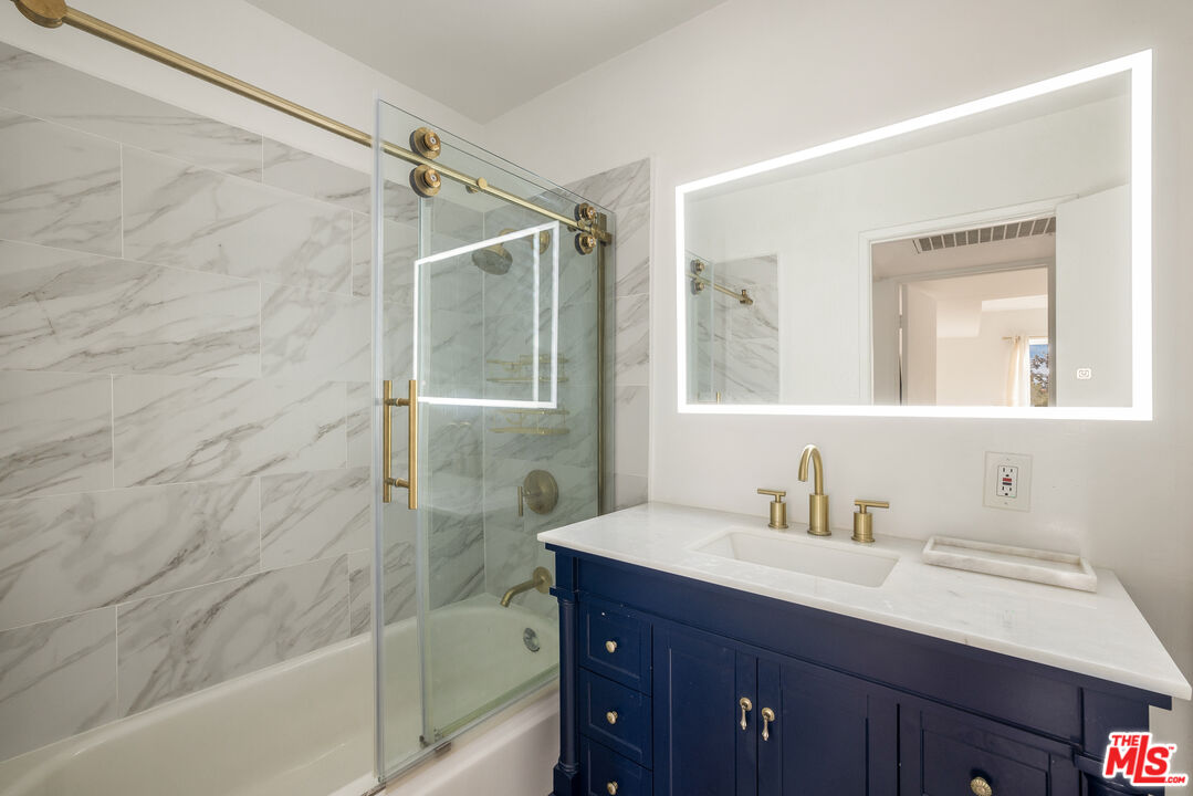 1515 S Beverly Dr Unit: 506