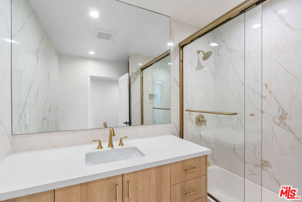 15645 Crownridge Place