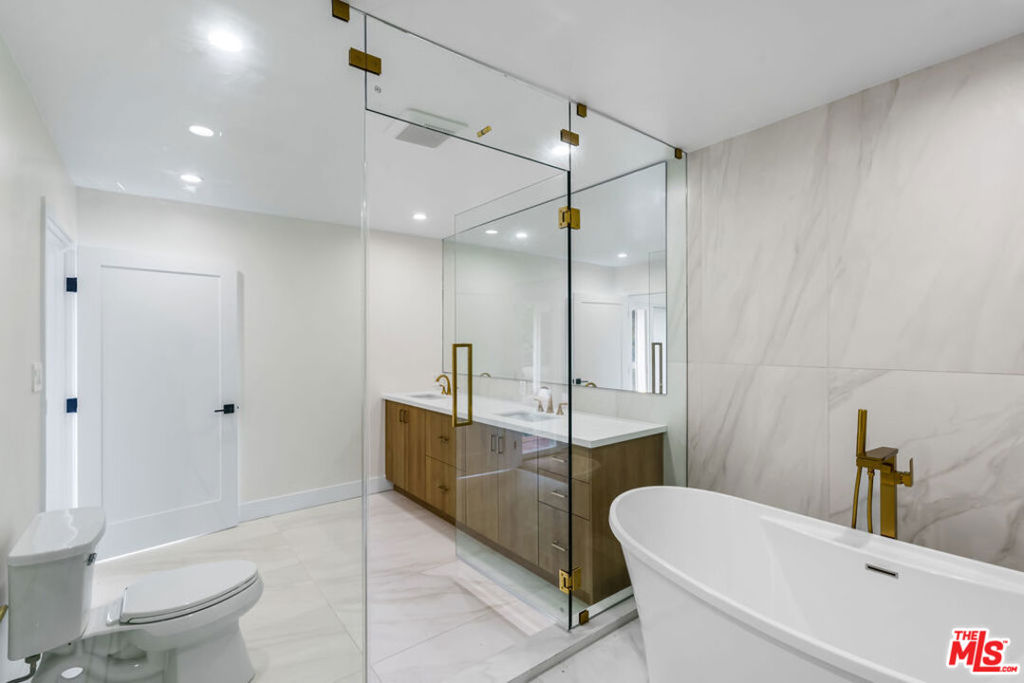 15645 Crownridge Place