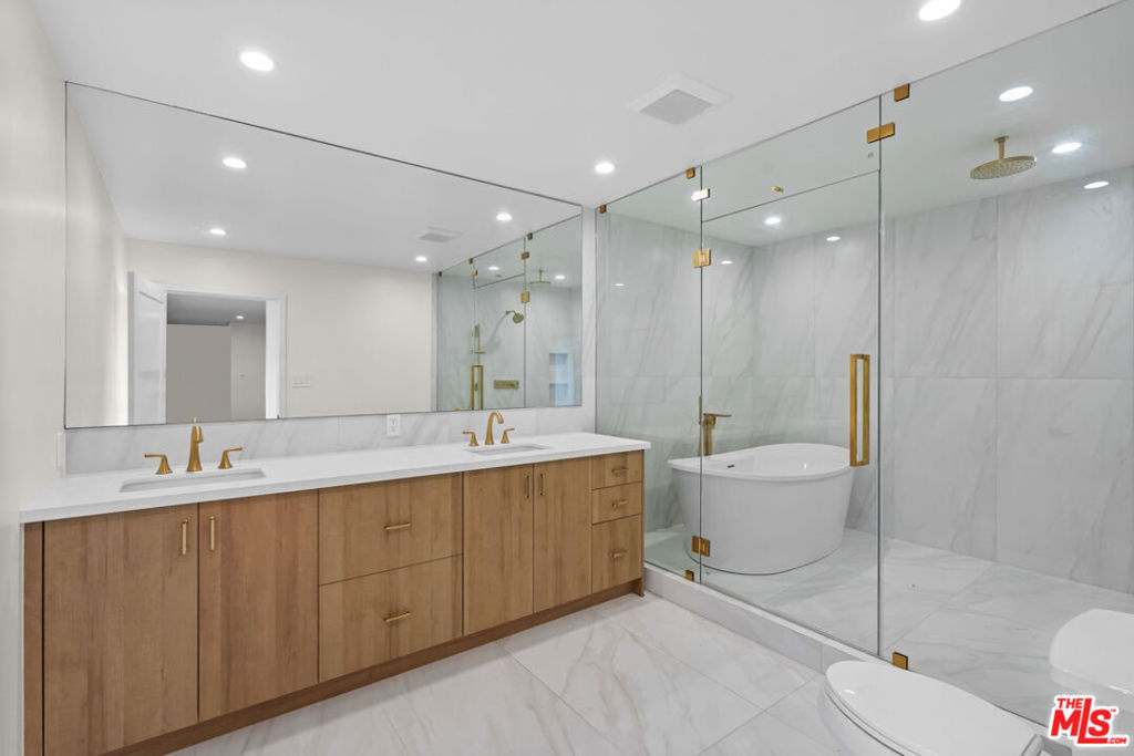 15645 Crownridge Place