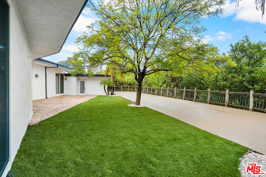 15645 Crownridge Place