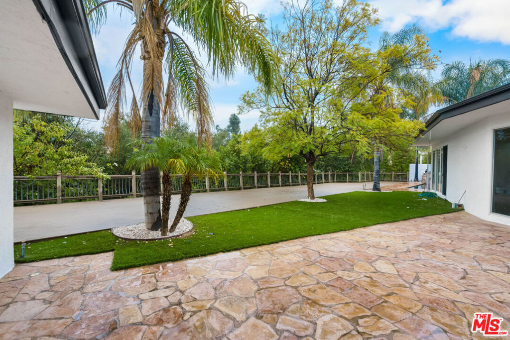 15645 Crownridge Place