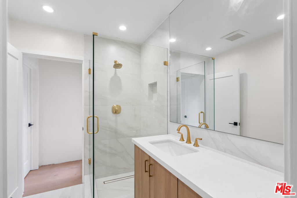 15645 Crownridge Place