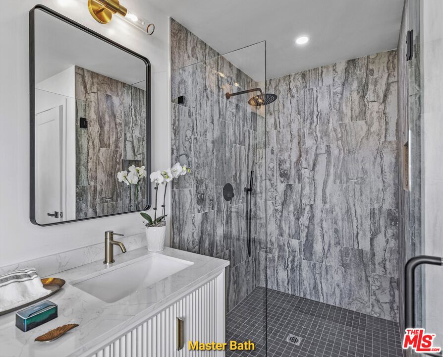 39186 Moronga Canyon Dr