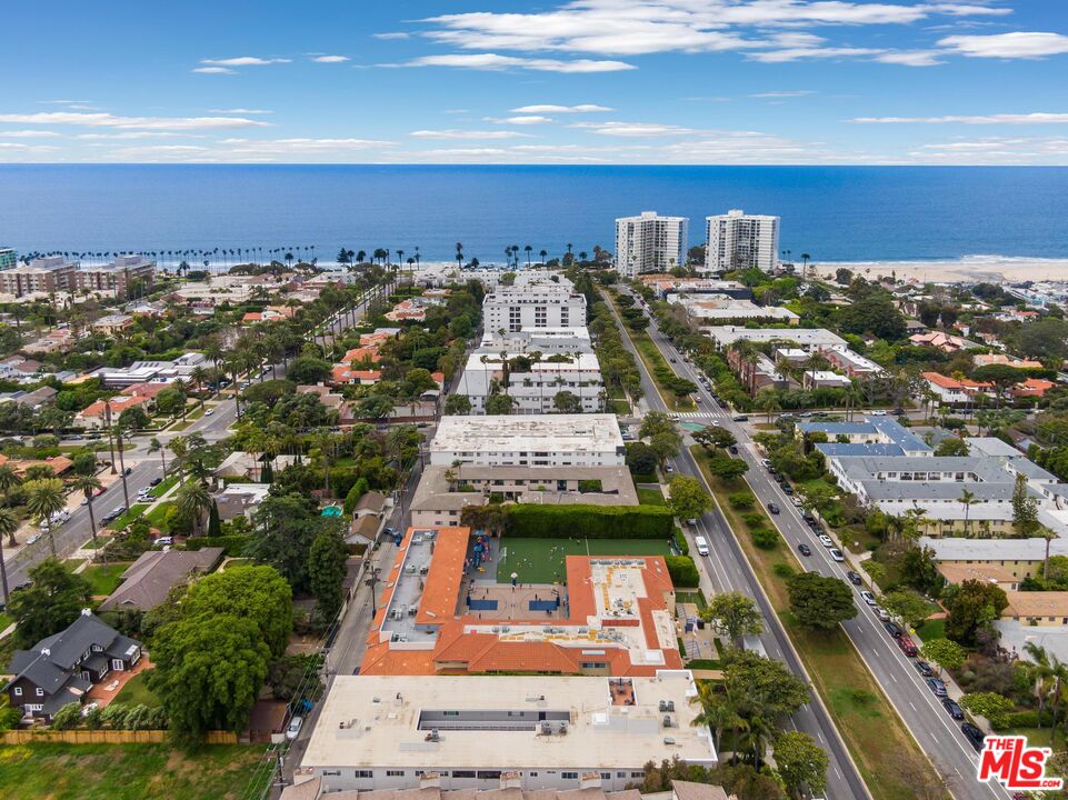 446 San Vicente Blvd Unit: 305, Santa Monica