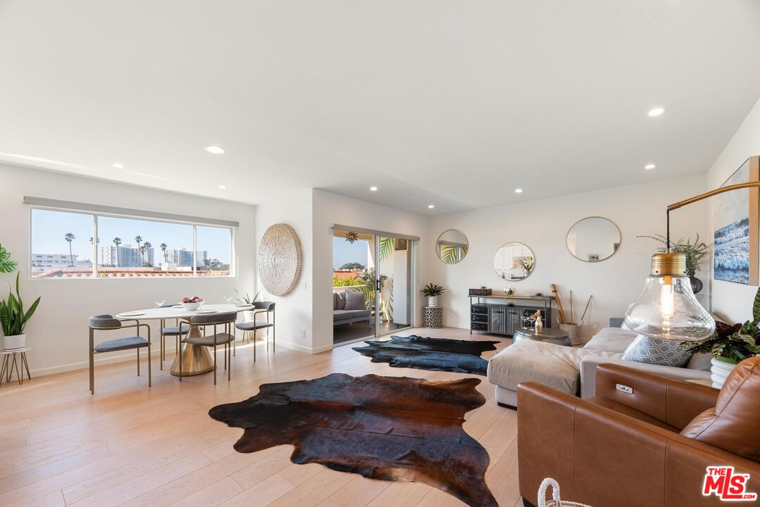 446 San Vicente Blvd Unit: 305, Santa Monica