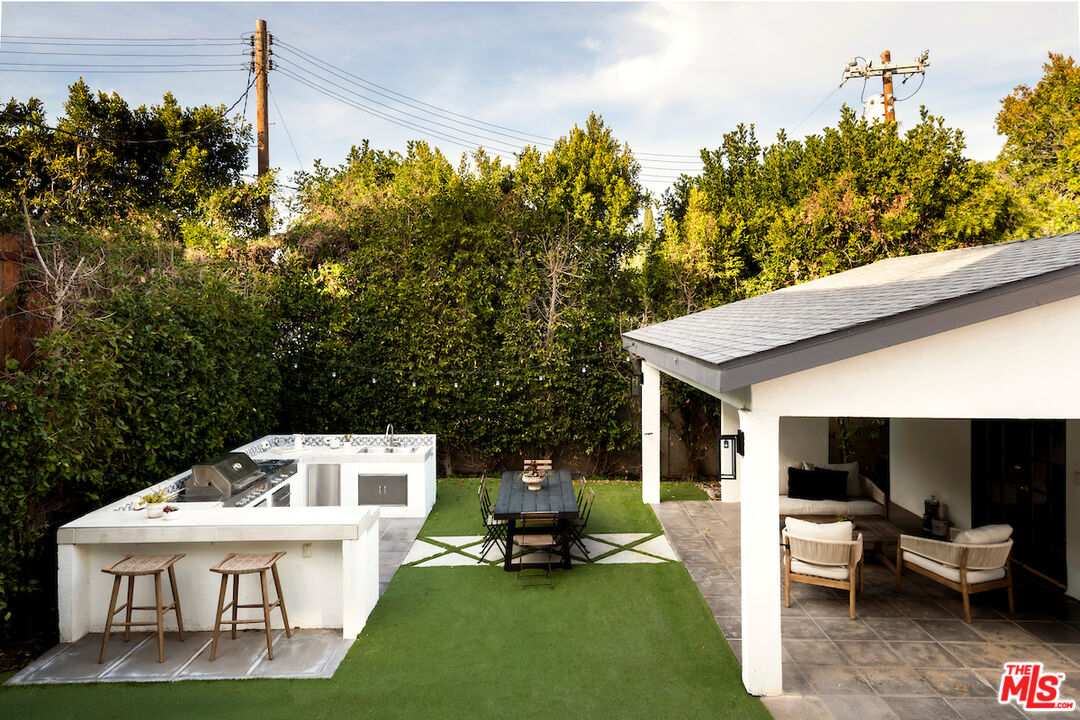 14733 Tustin St, Sherman Oaks