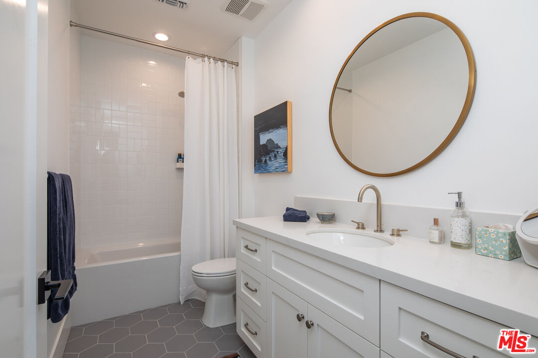 3734 Stewart Ave, Mar Vista
