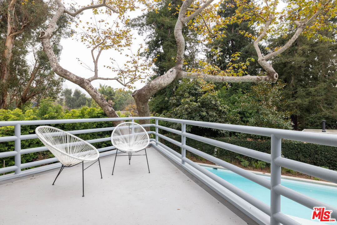 720 Brooktree Rd, Pacific Palisades
