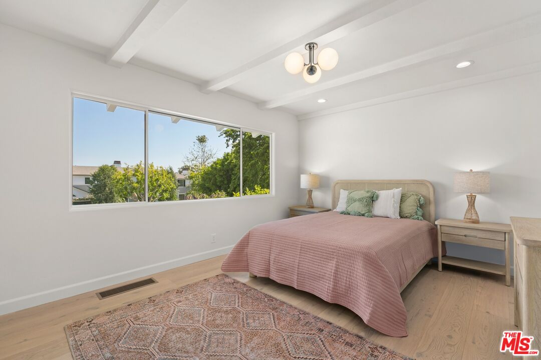 14949 La Cumbre Dr, Pacific Palisades