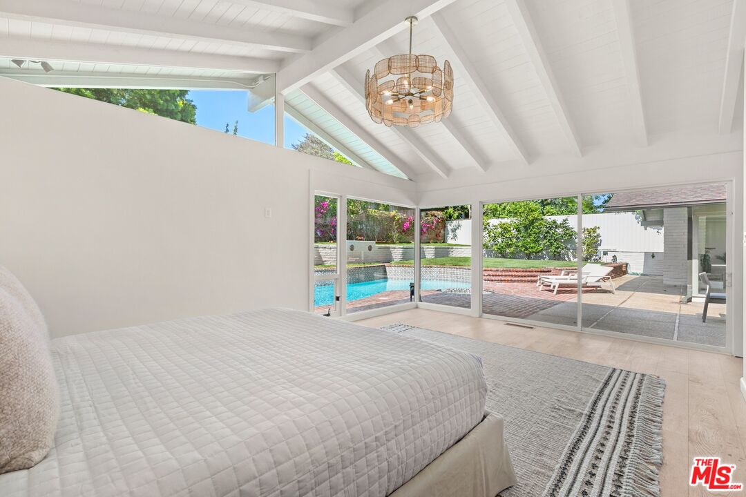 14949 La Cumbre Dr, Pacific Palisades