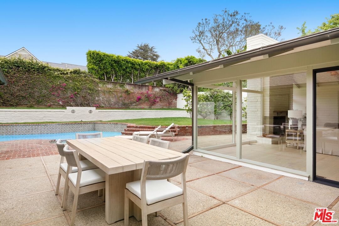 14949 La Cumbre Dr, Pacific Palisades
