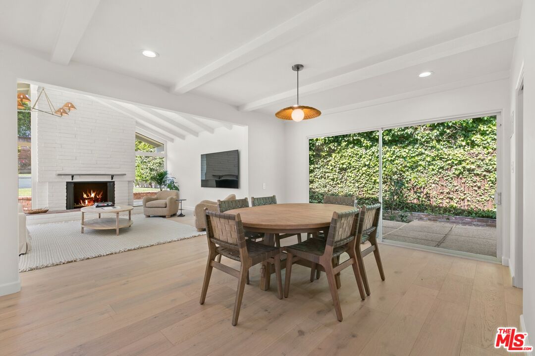 14949 La Cumbre Dr, Pacific Palisades