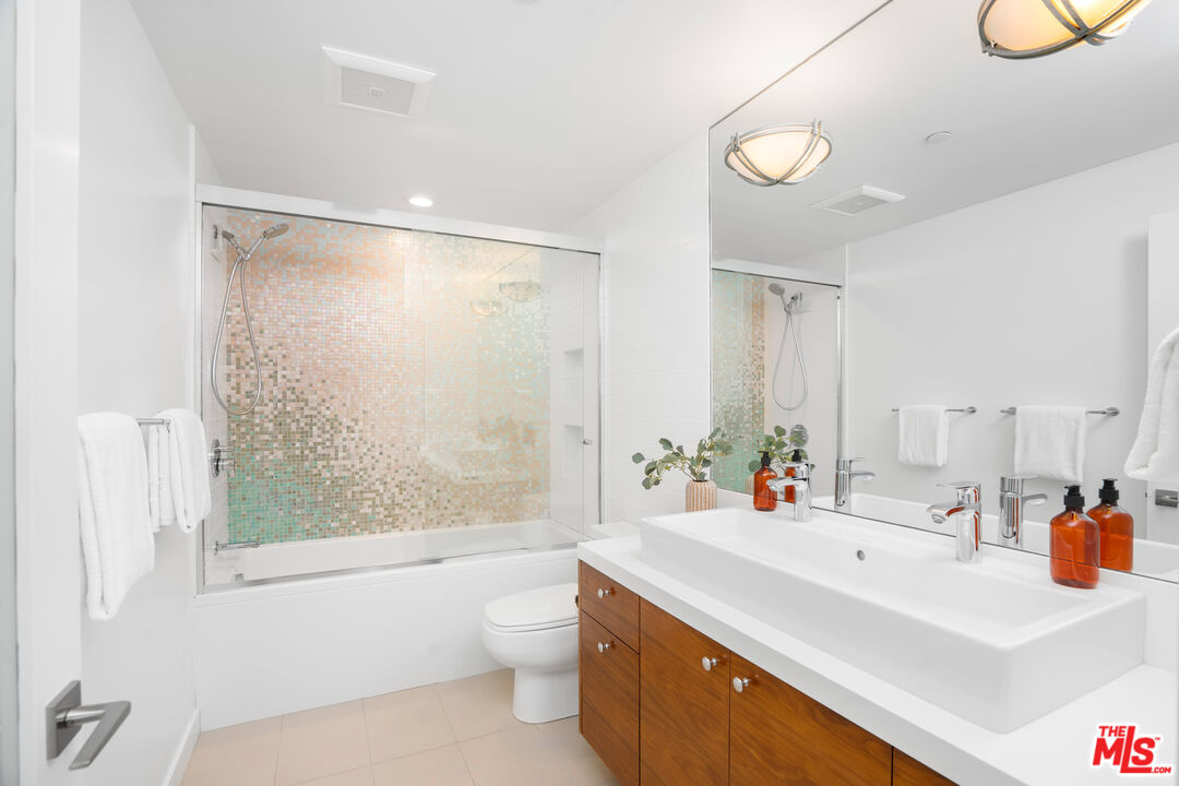 1006 Berkeley St, Santa Monica